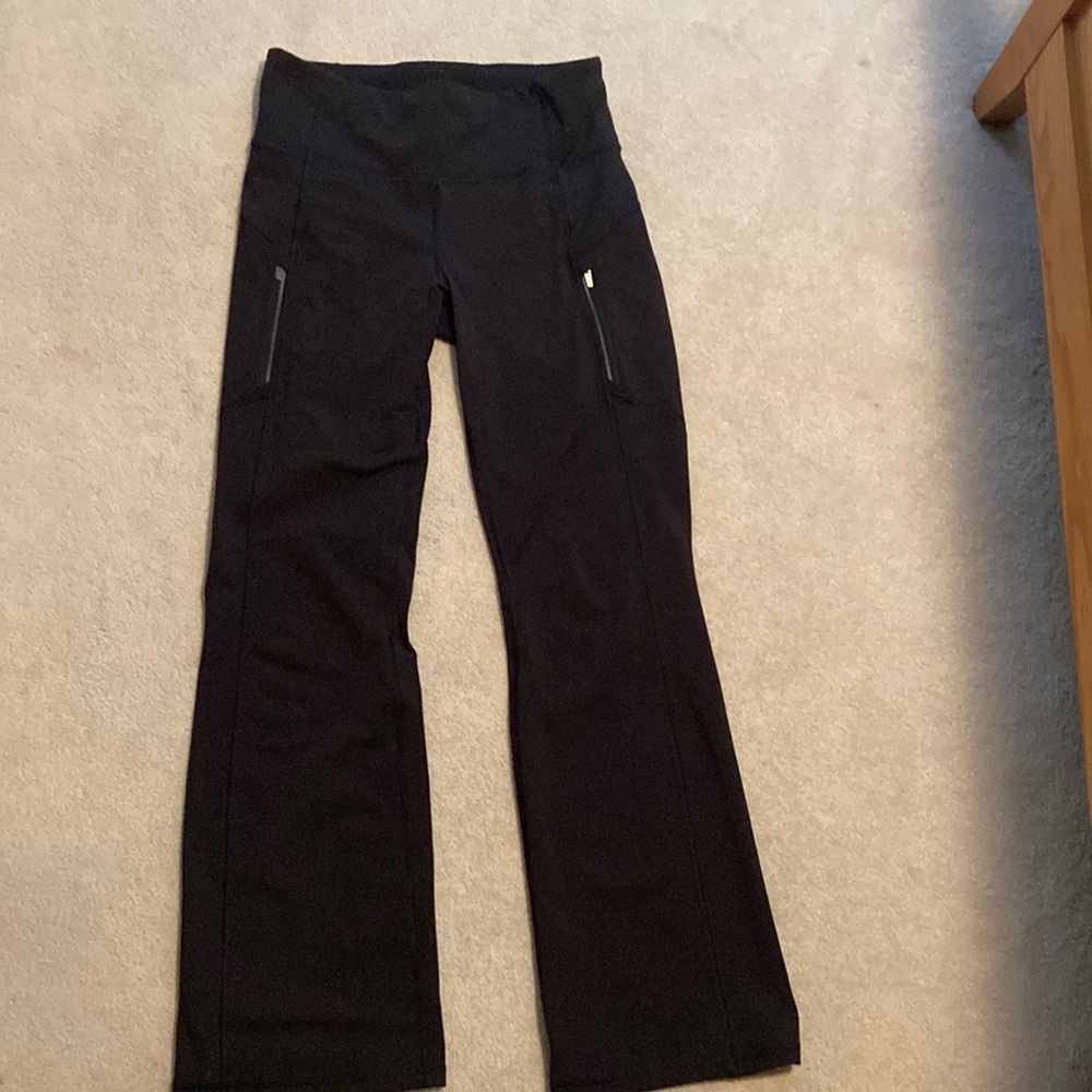 Athleta Rainier Bootcut leggings size M